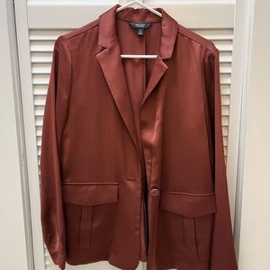Woman’s Sport Coat/jacket Vera Wang Rust color Excellent condition SIZE MEDIUM